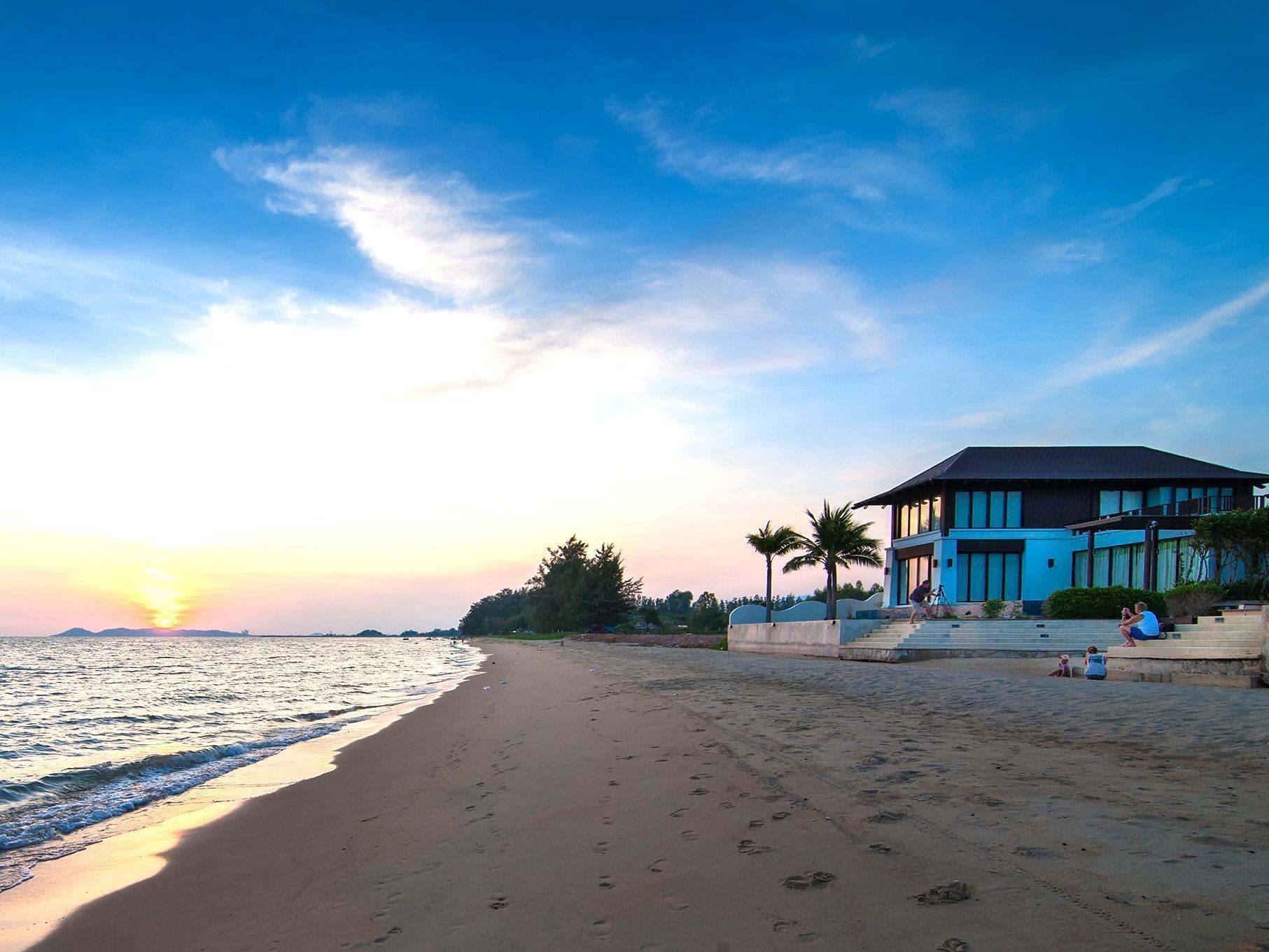 The Oriental Beach Resort Rayong Kültér fotó